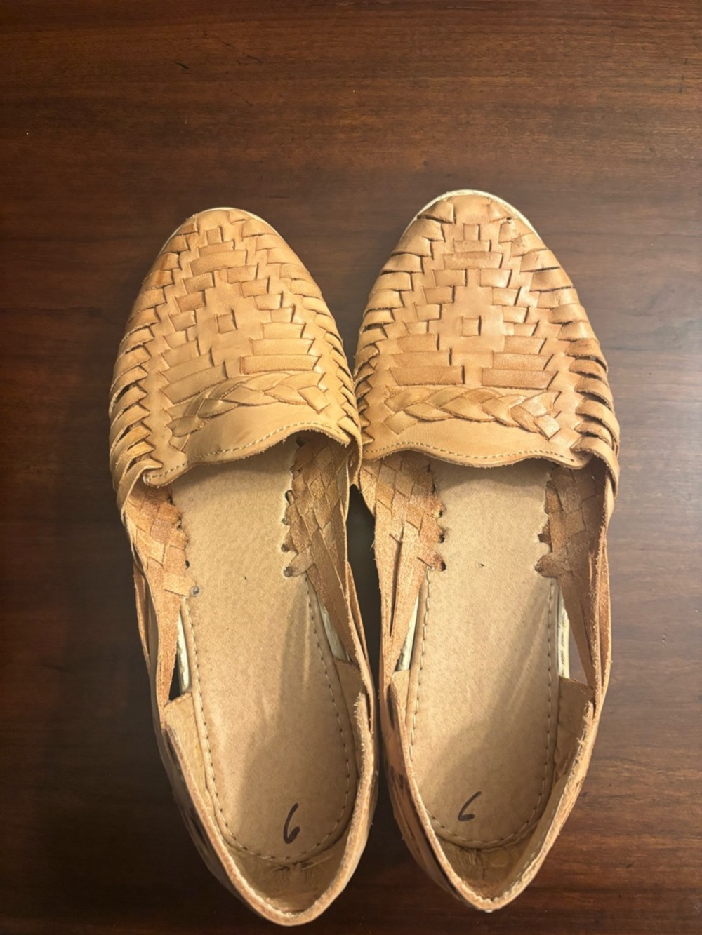 Authentic Mexican Women’s Tan Woven Leather Slip-On Loafers